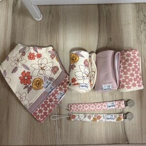 Floral Kids Accessory Set - Pink and Cream
